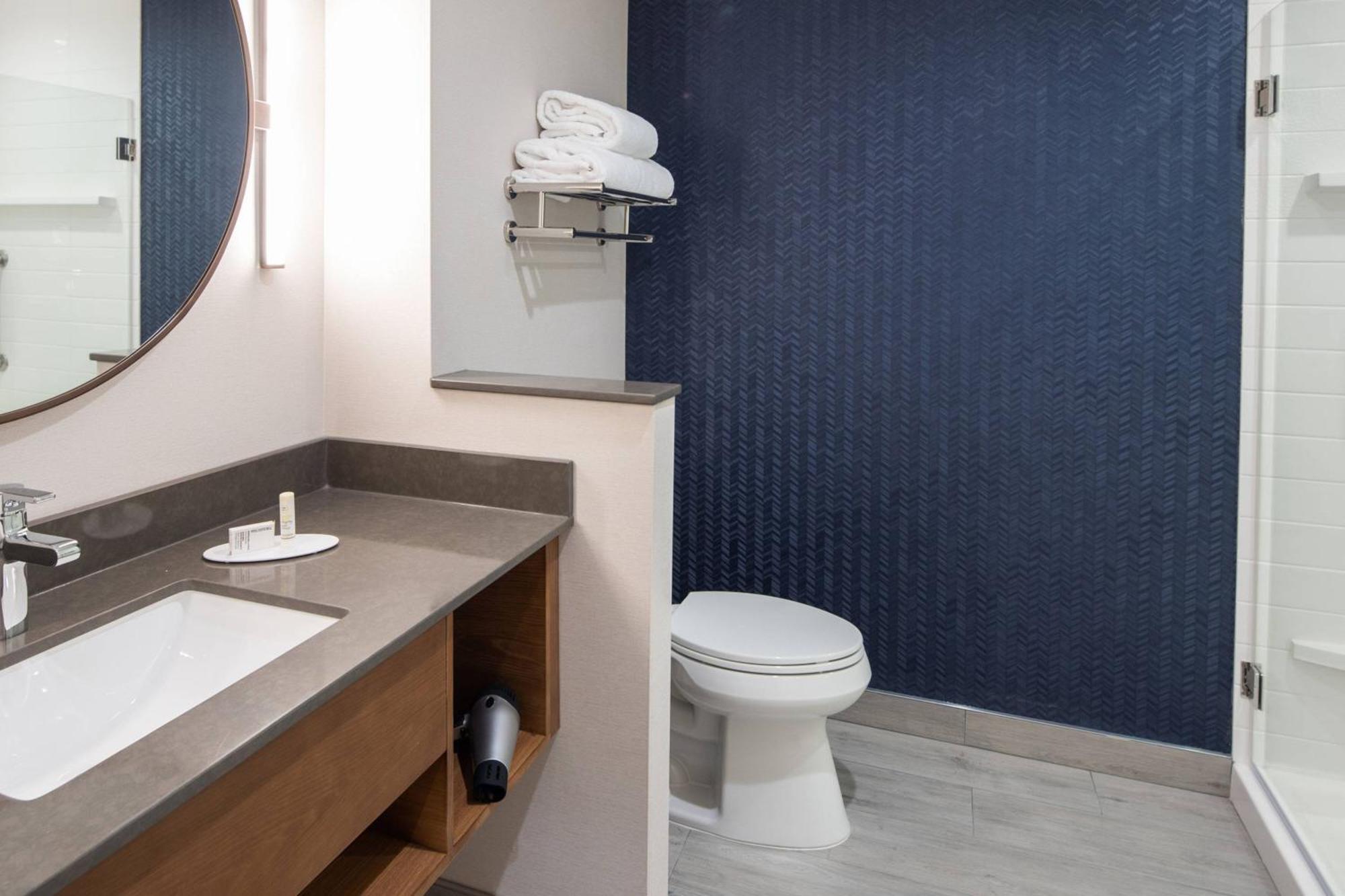 Fairfield By Marriott Inn & Suites Anaheim Los Alamitos Exterior photo